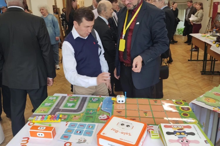 Africaday2.jpg Africaday2.jpg