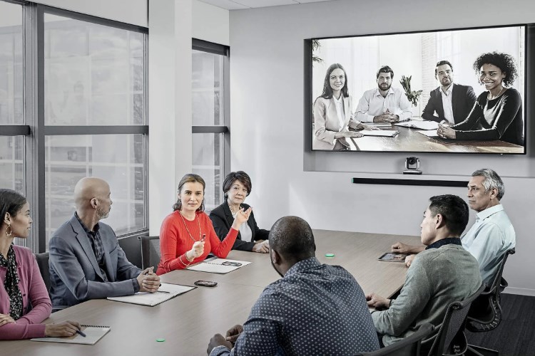 Shure_may.jpg Shure_may.jpg