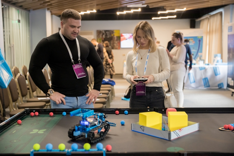 робо6.jpg робо6.jpg