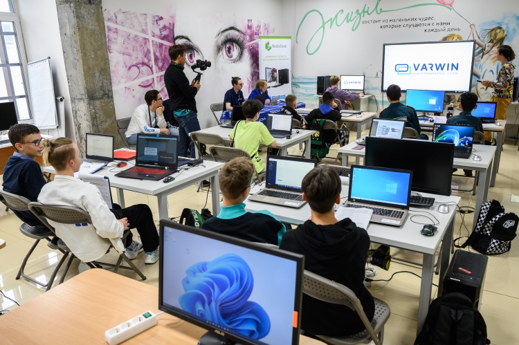 KR1_3698-231007.jpg KR1_3698-231007.jpg