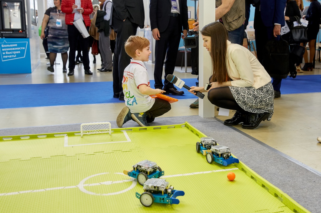 Digis_12-42-03.jpg Digis_12-42-03.jpg