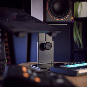 Настольная стойка для мониторов или компьютерных колонок Gravity SP 3102 C B Настольная стойка для мониторов или компьютерных колонок Gravity SP 3102 C B