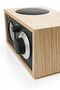 Радиоприемник с часами Tivoli Model One+ Радиоприемник с часами Tivoli Model One+