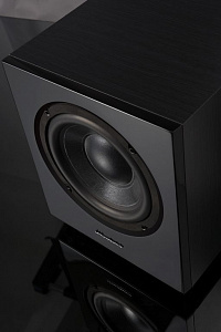 Активный сабвуфер Wharfedale WH-D8 Активный сабвуфер Wharfedale WH-D8