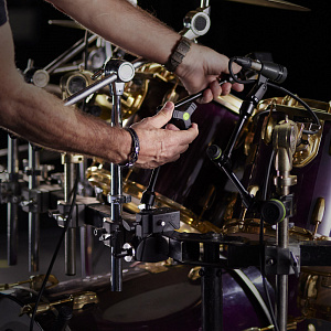 Универсальный поворотный кронштейн Gravity MA VARIARM L TV Универсальный поворотный кронштейн Gravity MA VARIARM L TV