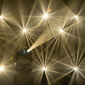 LED прибор Cameo AURO SPOT Z300 LED прибор Cameo AURO SPOT Z300