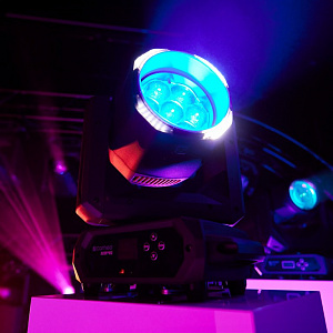 Компактная поворотная голова LED Wash RGBL CAMEO AZOR W2 Компактная поворотная голова LED Wash RGBL CAMEO AZOR W2