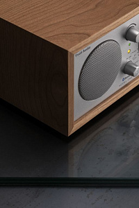 Радиоприемник Tivoli Model One BT Радиоприемник Tivoli Model One BT