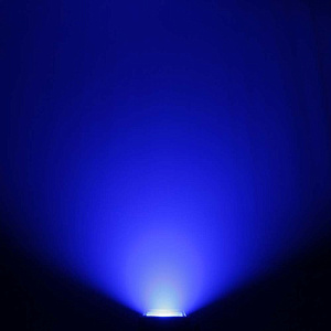 LED прибор Cameo FLAT PRO FLOOD IP65 TRI LED прибор Cameo FLAT PRO FLOOD IP65 TRI