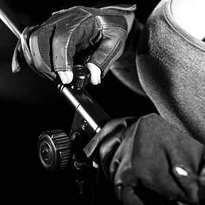 Профессиональная микрофонная стойка Gravity TMS 4321 B Профессиональная микрофонная стойка Gravity TMS 4321 B