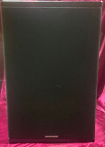 Активный сабвуфер M&K Sound Push-Pull X10, Мощность 350 ватт. Цвет: Матовый черный Активный сабвуфер M&K Sound Push-Pull X10, Мощность 350 ватт. Цвет: Матовый черный