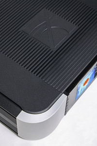 Устройство "все-в-одном"Moon by Simaudio 371 Устройство "все-в-одном"Moon by Simaudio 371