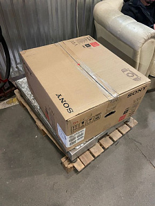 Кинотеатральный 4K проектор Sony VPL-VW590ES (черный) Кинотеатральный 4K проектор Sony VPL-VW590ES (черный)