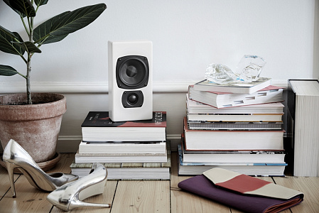 Полочные акустические системы M&K Sound M50 Цвет: Матовый белый. Полочные акустические системы M&K Sound M50 Цвет: Матовый белый.