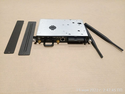 Встраиваемый компьютер AM50-EDU для панелей SMART Встраиваемый компьютер AM50-EDU для панелей SMART