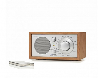Радиоприемник Tivoli Model One BT Радиоприемник Tivoli Model One BT