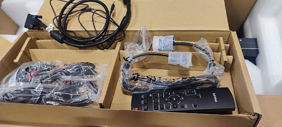 ЖК-панель для видеостены Philips BDL4677XH/00 46" ЖК-панель для видеостены Philips BDL4677XH/00 46"