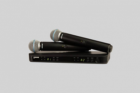 Двухканальная радиосистема с двумя ручными передатчикакми Shure BLX288E/B58. Двухканальная радиосистема с двумя ручными передатчикакми Shure BLX288E/B58.