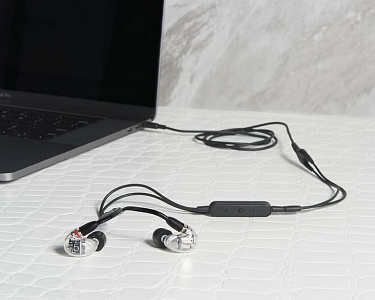 Внутриканальные наушники Shure SE53BACL+UNI-EFS Внутриканальные наушники Shure SE53BACL+UNI-EFS