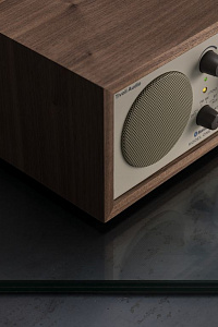 Радиоприемник Tivoli Model One BT Радиоприемник Tivoli Model One BT