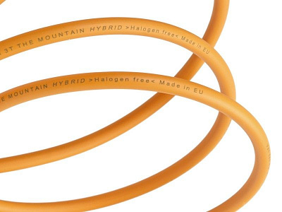 Кабель межблочный аналоговый RCA Van den Hul 3T The Mountain Hybrid. Длина 1,2 метра Кабель межблочный аналоговый RCA Van den Hul 3T The Mountain Hybrid. Длина 1,2 метра