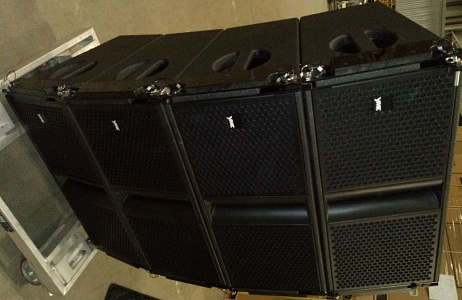 GT 11-4. Комплект линейного массива 4 х GT11 на транспортировочной тележке YME GT 11-4. Комплект линейного массива 4 х GT11 на транспортировочной тележке YME