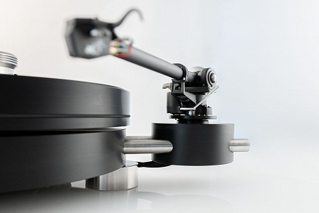 Виниловый проигрыватель Transrotor MAX NERO Rega RB 880 Konstant M1 Виниловый проигрыватель Transrotor MAX NERO Rega RB 880 Konstant M1