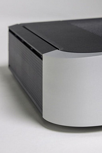 Устройство "все-в-одном"Moon by Simaudio 371 Устройство "все-в-одном"Moon by Simaudio 371