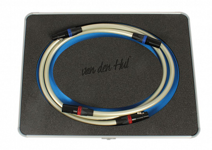 Кабель межблочный аналоговый XLR Van den Hul The Platinum Hybrid Mk II Balanced. Длина 1 метр Кабель межблочный аналоговый XLR Van den Hul The Platinum Hybrid Mk II Balanced. Длина 1 метр