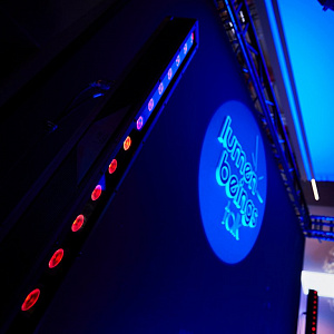 Линейный прожектор LED Bar RGBW CAMEO PIXBAR 400 IP G2 Линейный прожектор LED Bar RGBW CAMEO PIXBAR 400 IP G2