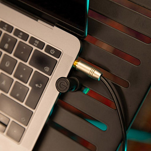 Стойка под ноутбук Gravity LTS T 02 B Стойка под ноутбук Gravity LTS T 02 B