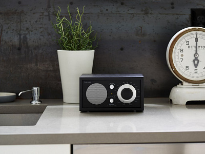 Радиоприемник Tivoli Model One BT Радиоприемник Tivoli Model One BT