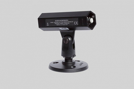 Антенный усилитель Shure UA834WB. Антенный усилитель Shure UA834WB.