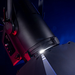 LED прибор Cameo F4 FC LED прибор Cameo F4 FC