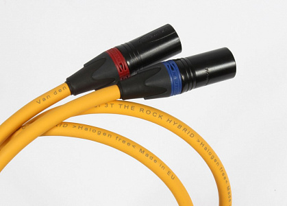 Кабель межблочный аналоговый XLR Van den Hul 3T The Rock Hybrid. Длина 1 метр Кабель межблочный аналоговый XLR Van den Hul 3T The Rock Hybrid. Длина 1 метр