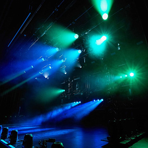 LED прибор Cameo EVOS W3 LED прибор Cameo EVOS W3