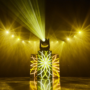 Вращающаяся голова LED Profile CAMEO OTOS SP6 Вращающаяся голова LED Profile CAMEO OTOS SP6