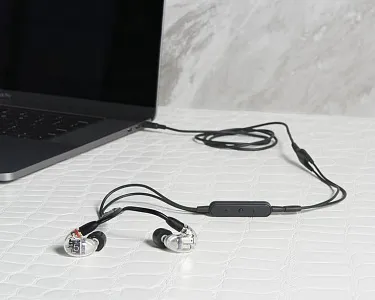 Внутриканальные наушники Shure SE53BACL+UNI-EFS Внутриканальные наушники Shure SE53BACL+UNI-EFS