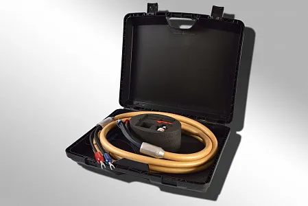 Акустический кабель Van den Hul Mounted set 3T The Cumulus Hybrid. 2,5 метра пара. Разъем BERRI (2-2) Цвет: золотой Акустический кабель Van den Hul Mounted set 3T The Cumulus Hybrid. 2,5 метра пара. Разъем BERRI (2-2) Цвет: золотой