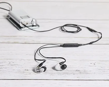 Внутриканальные наушники Shure SE42HYW+UNI-EFS Внутриканальные наушники Shure SE42HYW+UNI-EFS